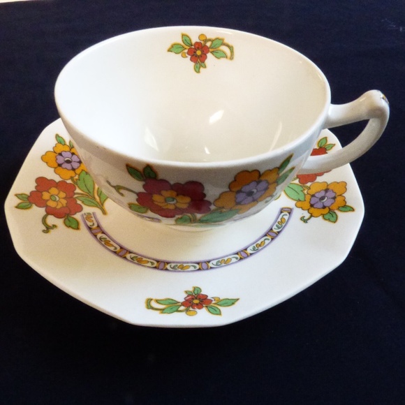VTG Alfred Meakin England TeaCup & Saucer Set Yellow & Red Flower pattern - Picture 2 of 9